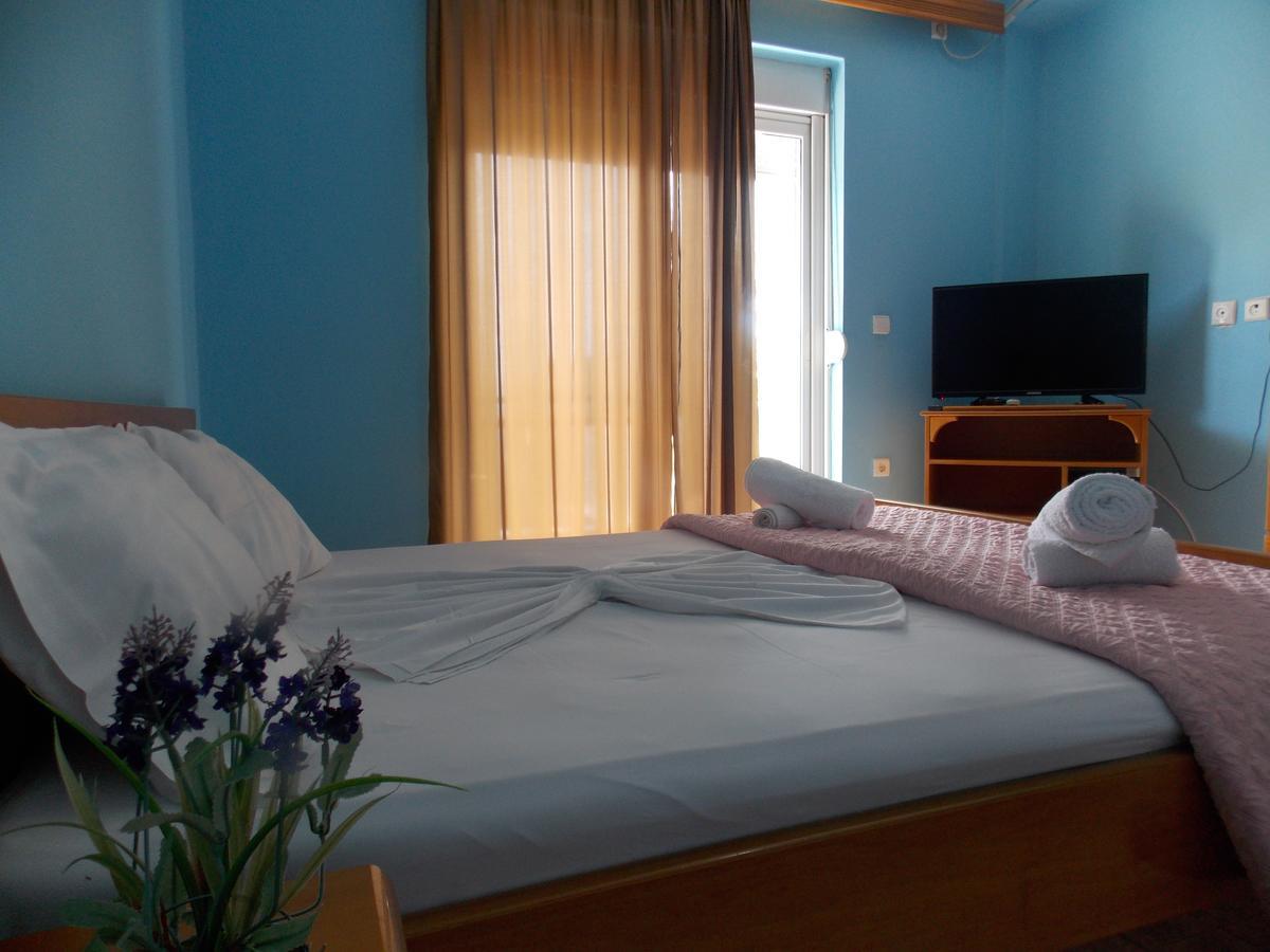 Hotel Dea Саранда Экстерьер фото