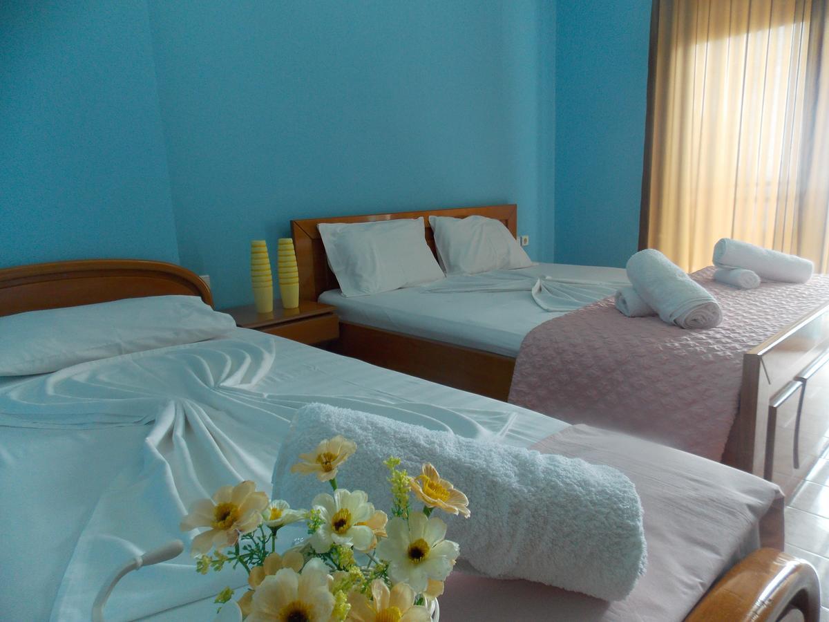 Hotel Dea Саранда Экстерьер фото