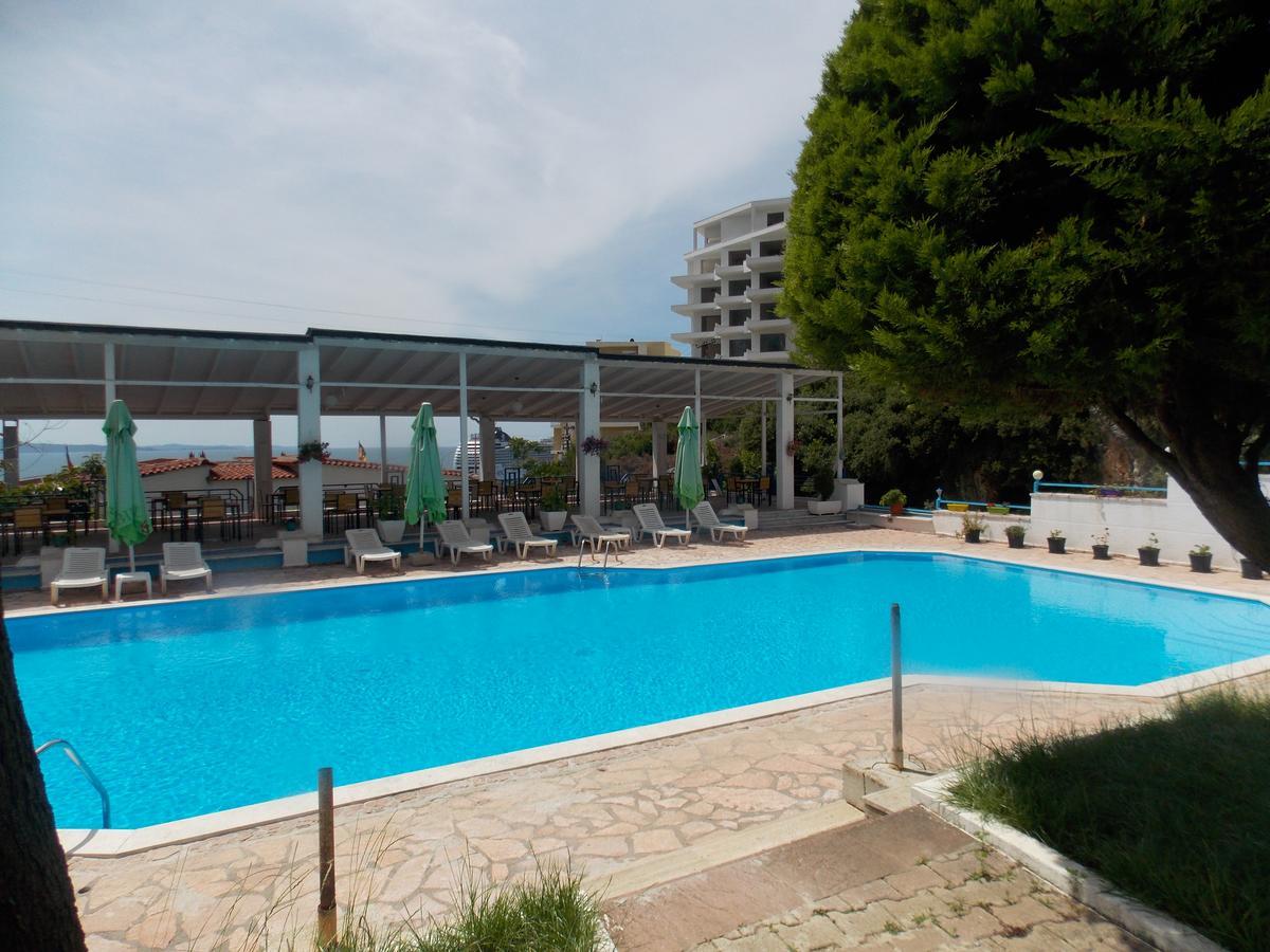 Hotel Dea Саранда Экстерьер фото