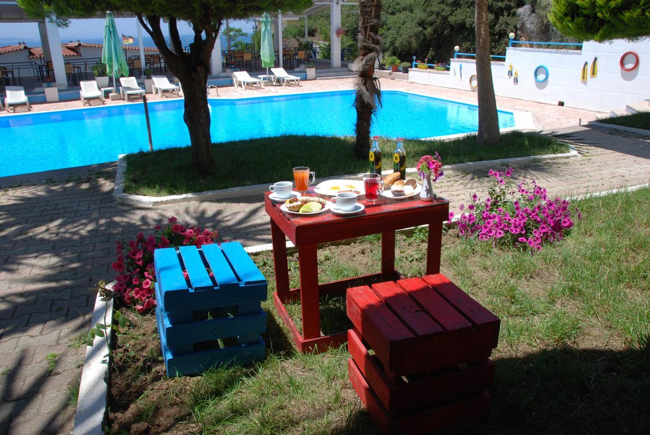 Hotel Dea Саранда Экстерьер фото
